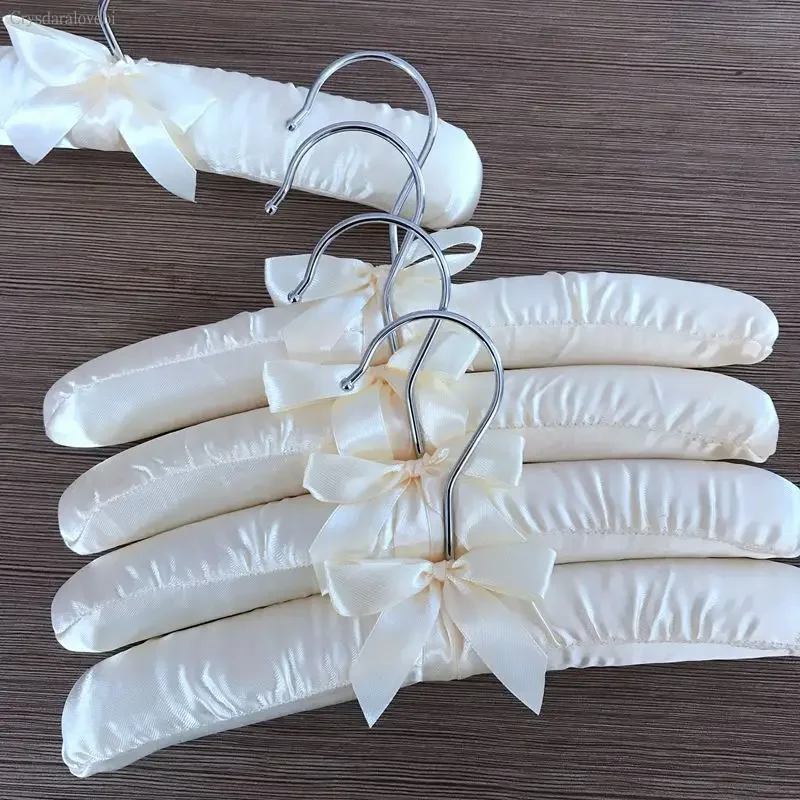 Ganci appendiabiti colorati pe - Baby Clothing Hanging Rack recensione e prezzo