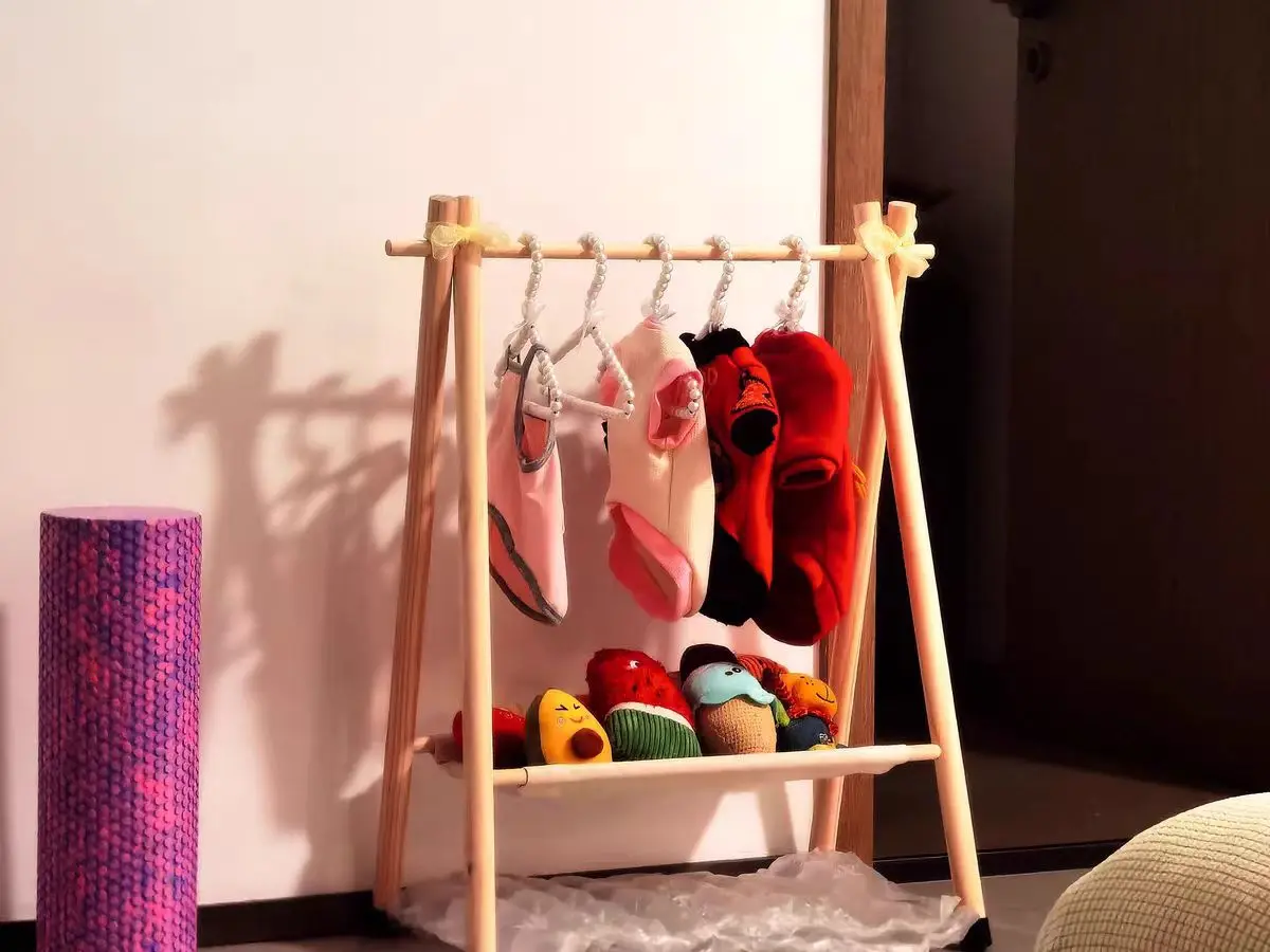 Appendiabiti da pavimento per  - Baby Clothing Hanging Rack recensione e prezzo